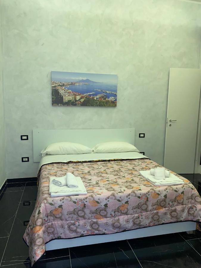 Savastano House Hotel เนเปิลส์ ภายนอก รูปภาพ